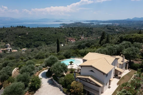 Luxurious Hillside Villa for sale in Corfu 3
