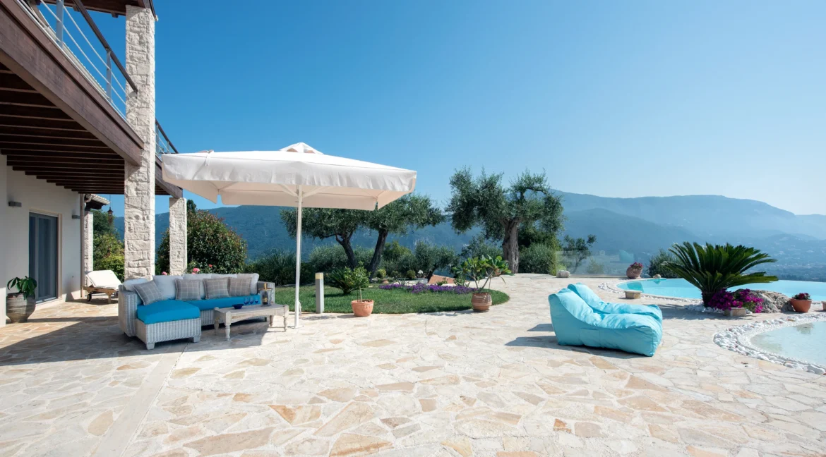 Luxurious Hillside Villa for sale in Corfu 38