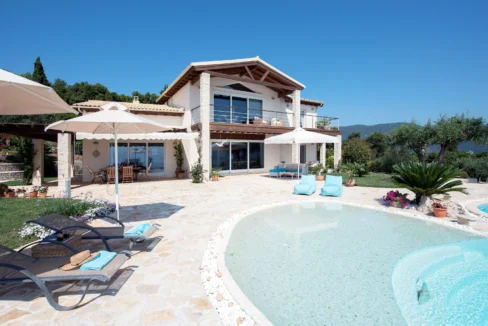 Luxurious Hillside Villa for sale in Corfu 43