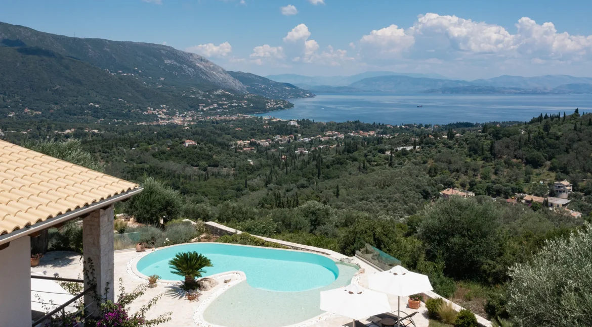 Luxurious Hillside Villa for sale in Corfu 44