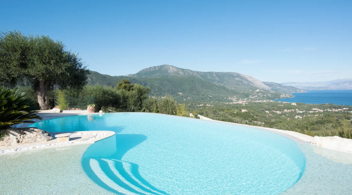 Luxurious Hillside Villa for sale in Corfu 5