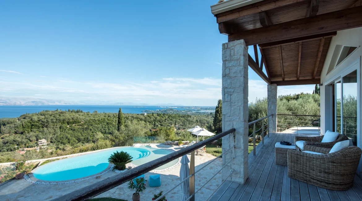 Luxurious Hillside Villa for sale in Corfu 6