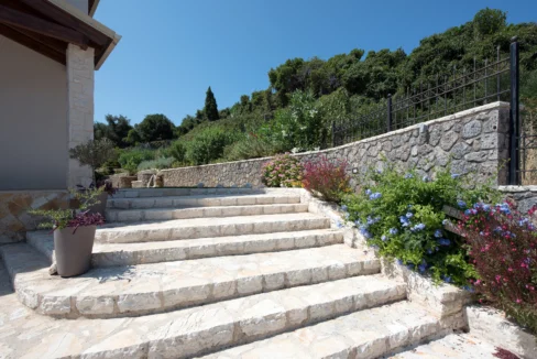 Luxurious Hillside Villa for sale in Corfu 7