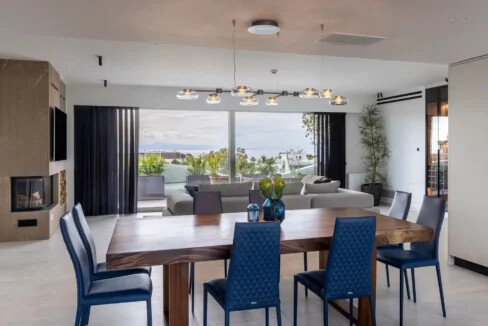Luxurious Triplex Penthouse with Panoramic Sea Views in Glyfada for sale 10