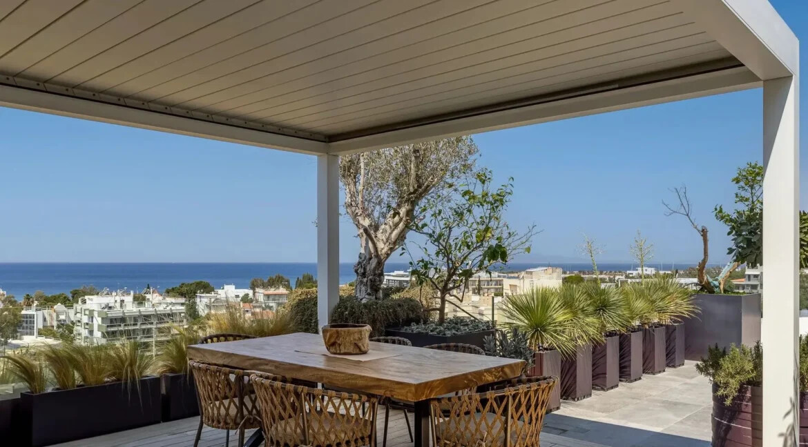 Luxurious Triplex Penthouse with Panoramic Sea Views in Glyfada for sale 16