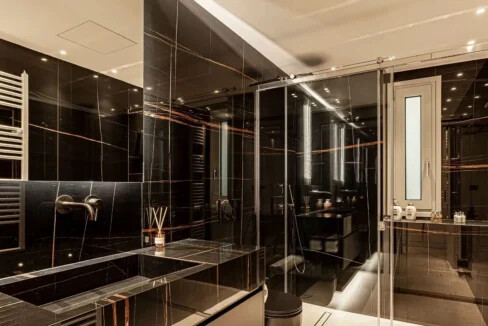 Luxurious Triplex Penthouse with Panoramic Sea Views in Glyfada for sale 4