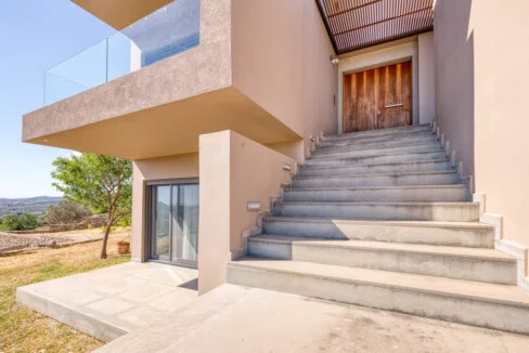 Luxurious Villa for Sale in Athens, Greece 1