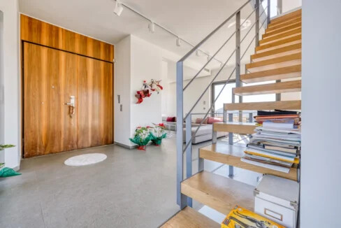 Luxurious Villa for Sale in Athens, Greece 10