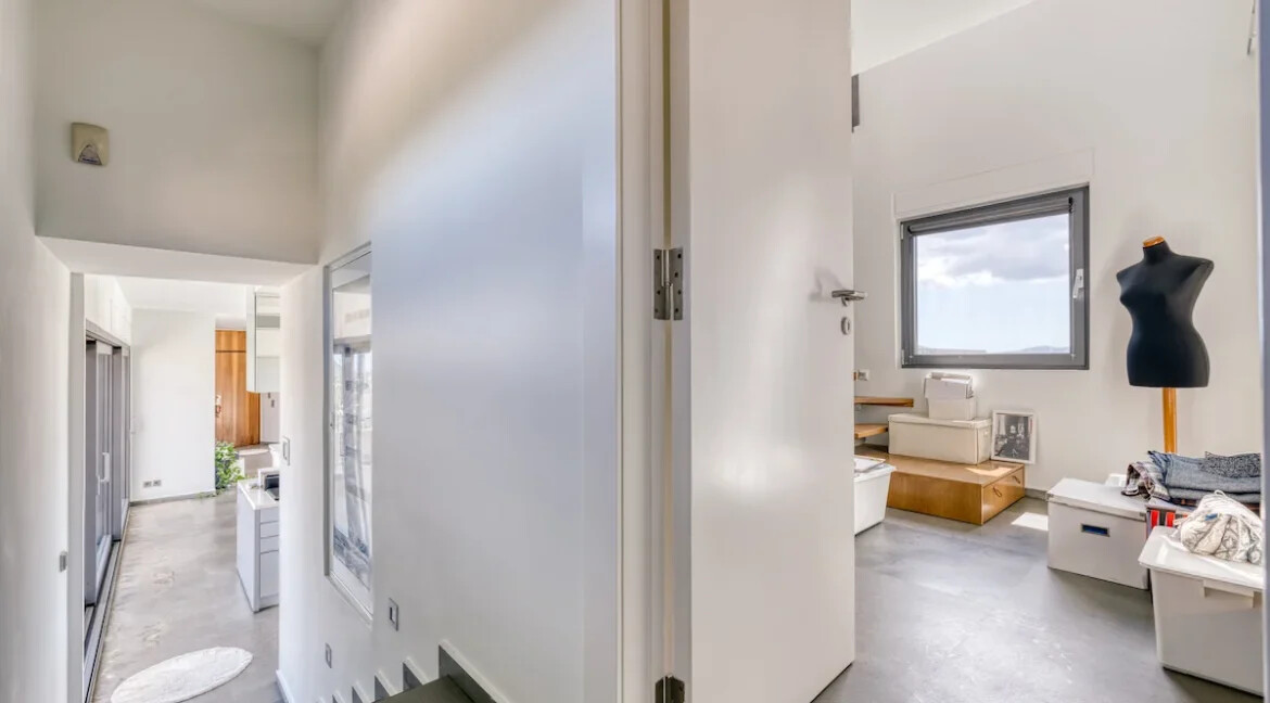 Luxurious Villa for Sale in Athens, Greece 21