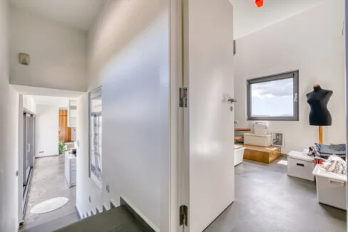 Luxurious Villa for Sale in Athens, Greece 21