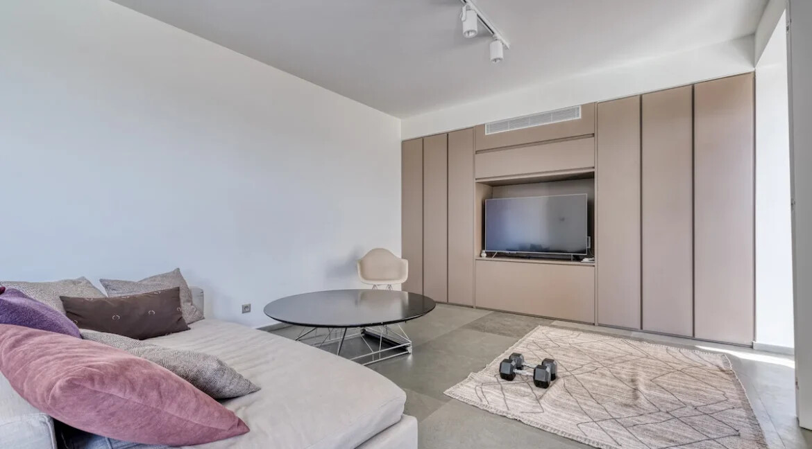 Luxurious Villa for Sale in Athens, Greece 26