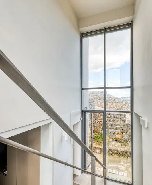 Luxurious Villa for Sale in Athens, Greece 35