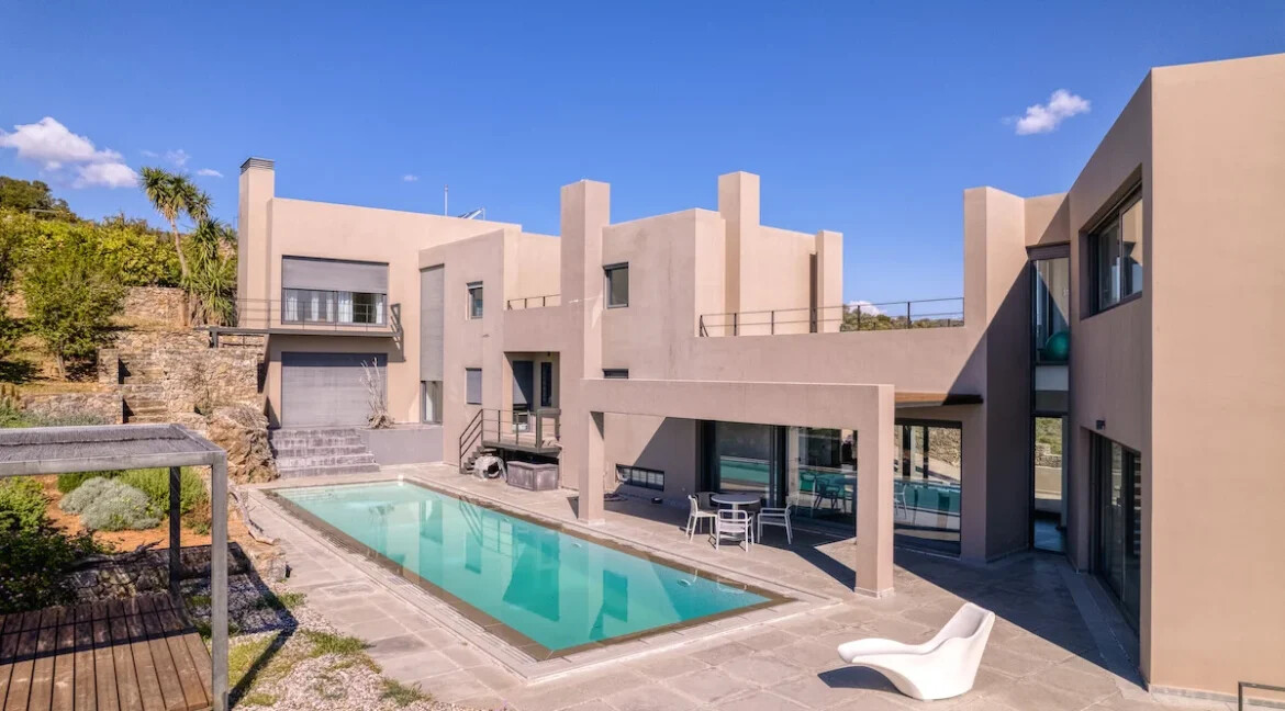 Luxurious Villa for Sale in Athens, Greece 44