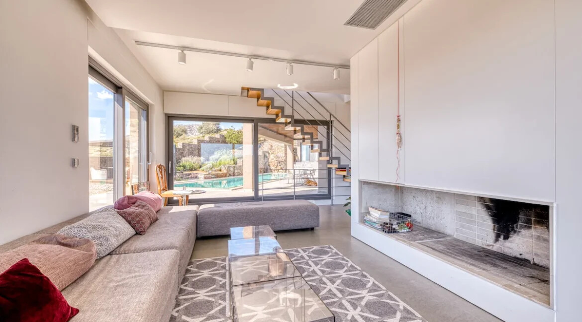 Luxurious Villa for Sale in Athens, Greece 7