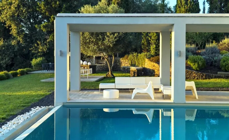 Luxury villa in Corfu for sale