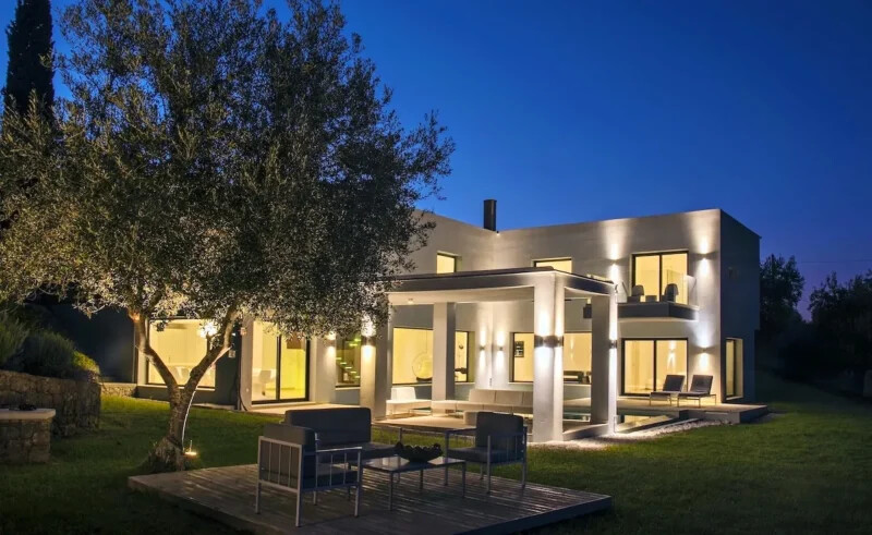 Luxury villa in Corfu for sale