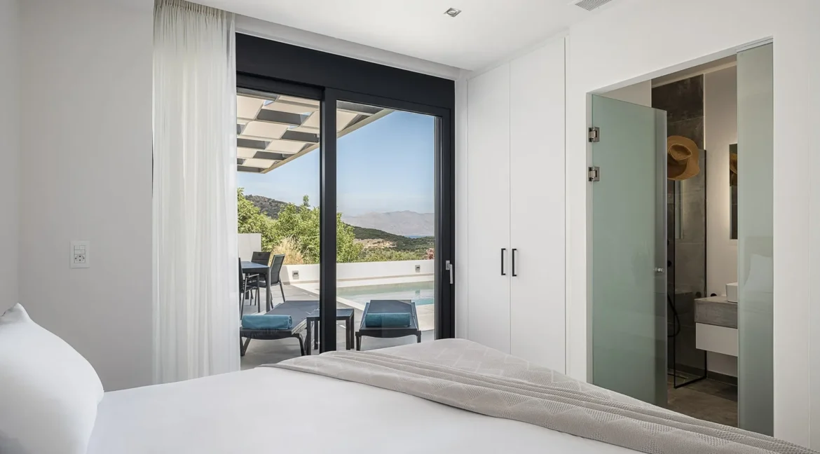 Modern Villa for Sale in Crete 11