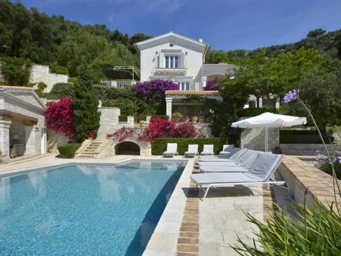 Seaside Estate in Corfu for sale