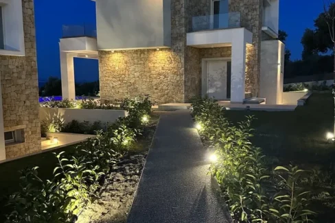 Seaview Villa for sale in Chalkidiki 11