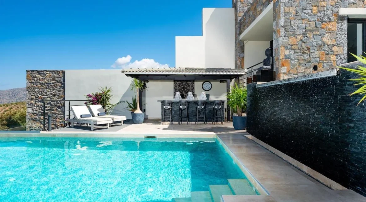 Stone-built modern villa in Crete For Sale 29