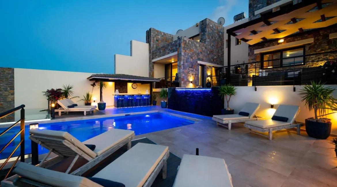 Stone-built modern villa in Crete For Sale 4
