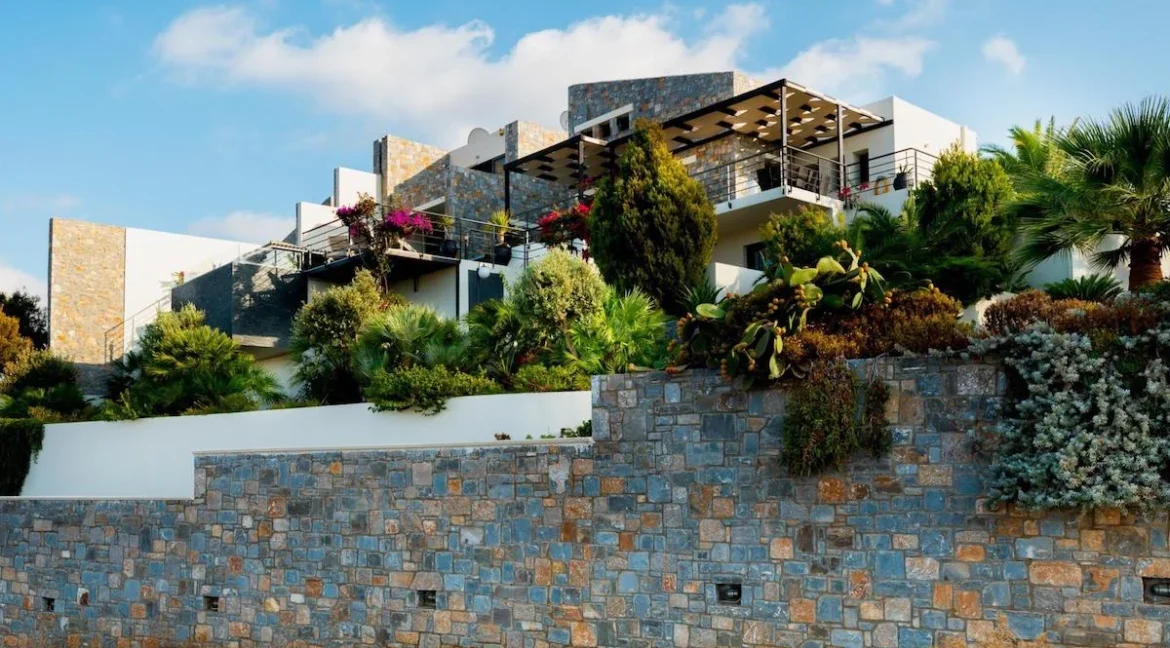 Stone-built modern villa in Crete For Sale 5