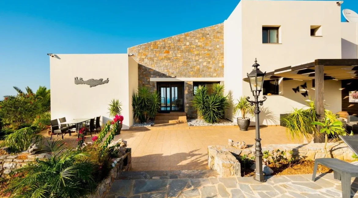 Stone-built modern villa in Crete For Sale 7