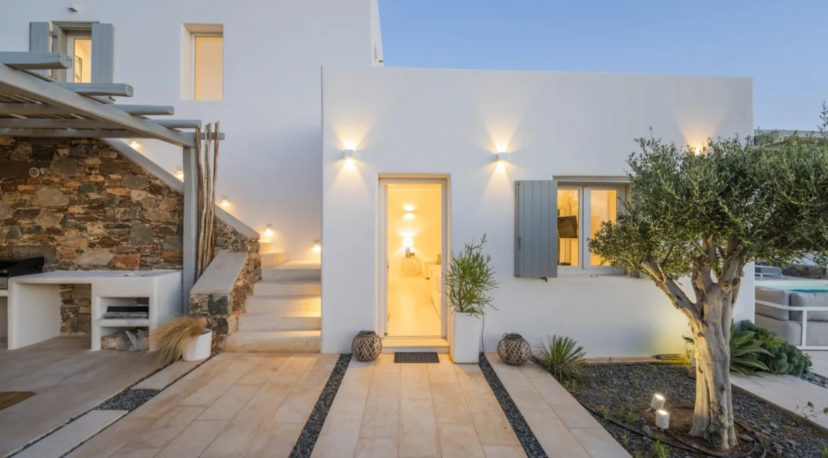Stylish villa for sale Syros island 22