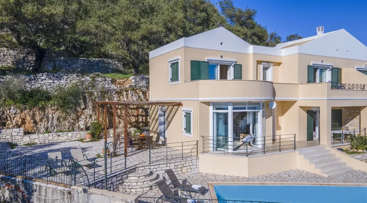 Villa North-East Corfu for sale 19