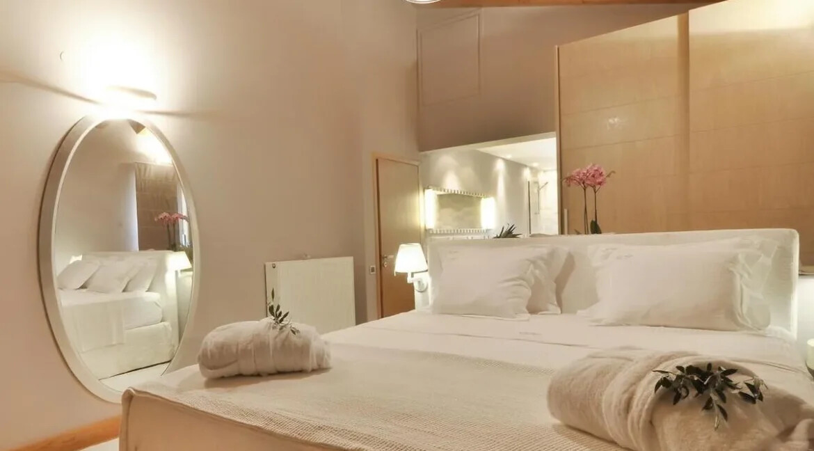 Villa for sale in Agios Prokopis Corfu 11