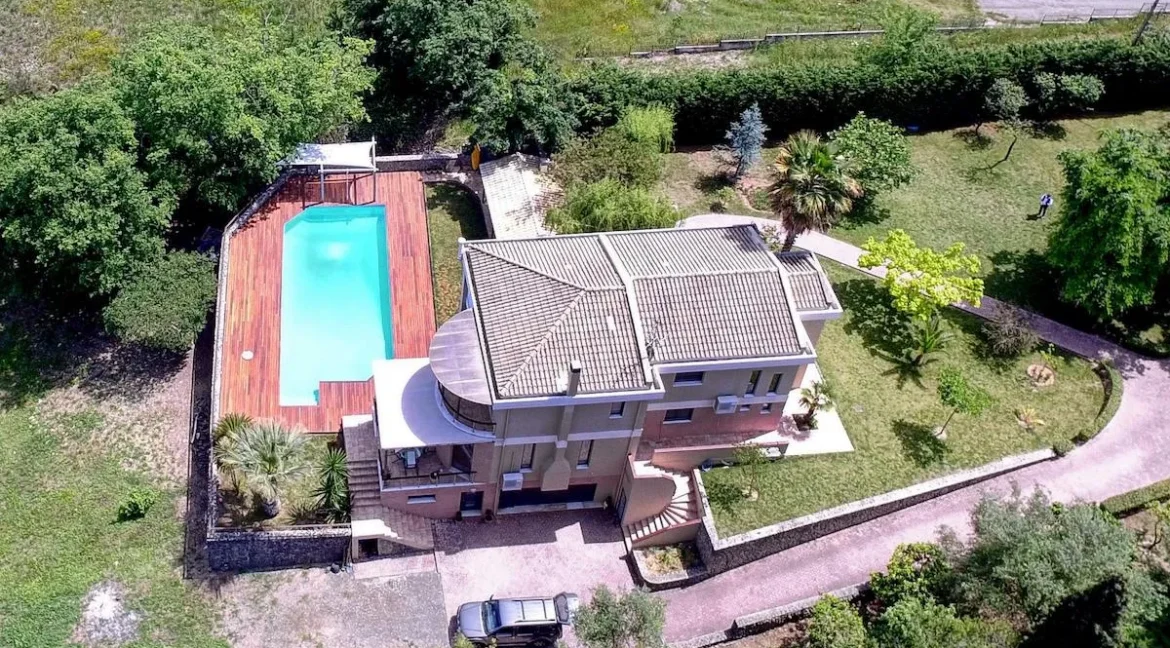 Villa for sale in Agios Prokopis Corfu 29