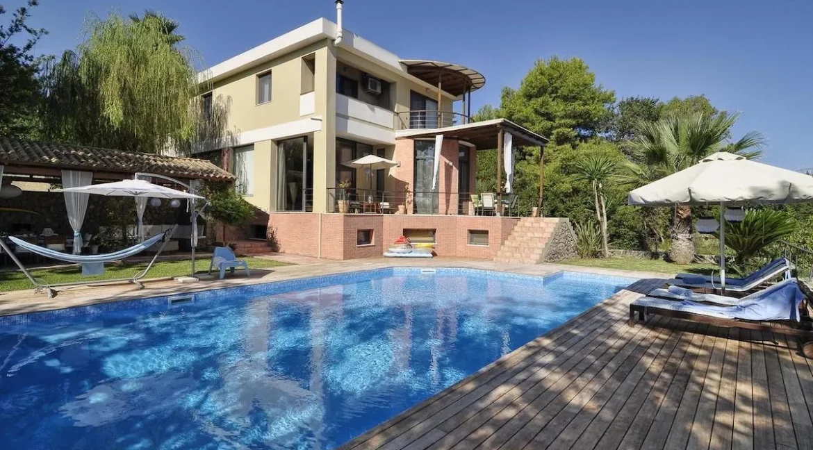 Villa for sale in Agios Prokopis Corfu 8