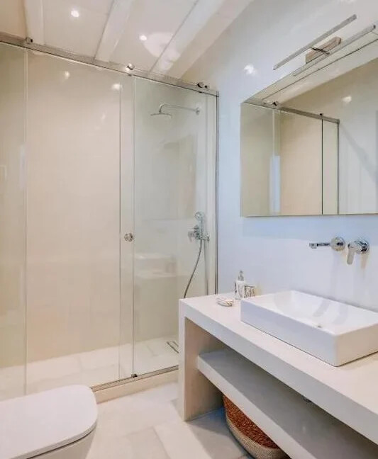 Villa for sale in Paros 22