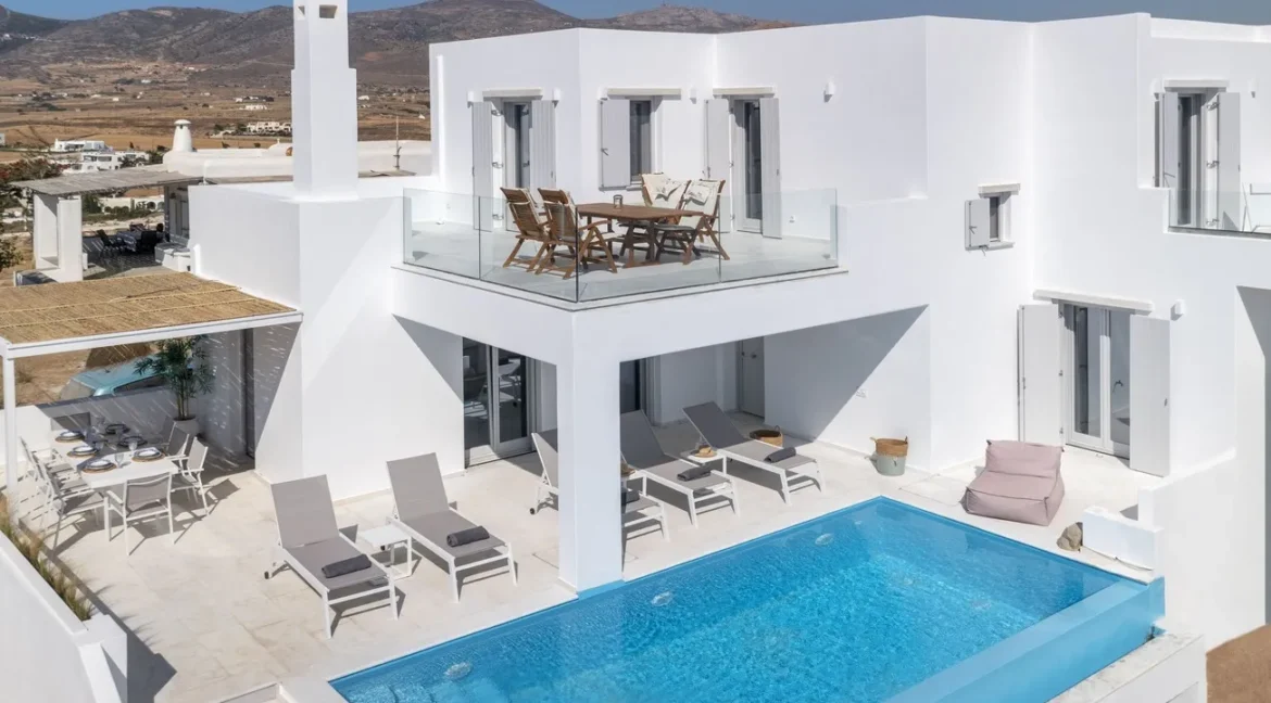 Villa for sale in Paros Greece
