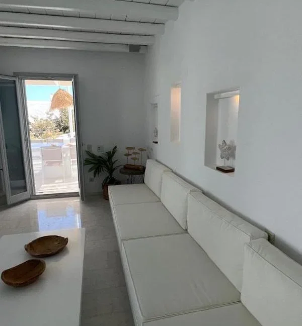 Villa for sale in Paros 3