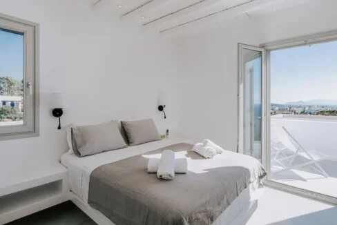 Villa for sale in Paros 34