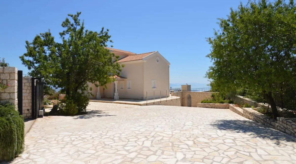 Villa in Corfu for sale Greece 37