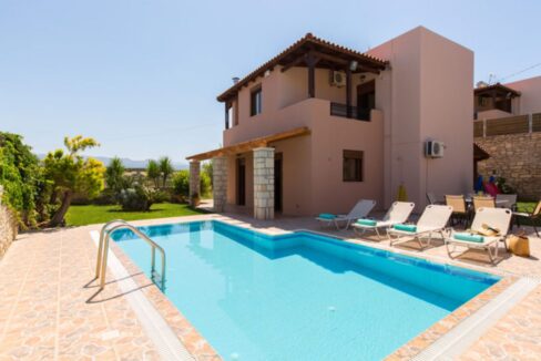 Villa with Pool for sale in Crete 16
