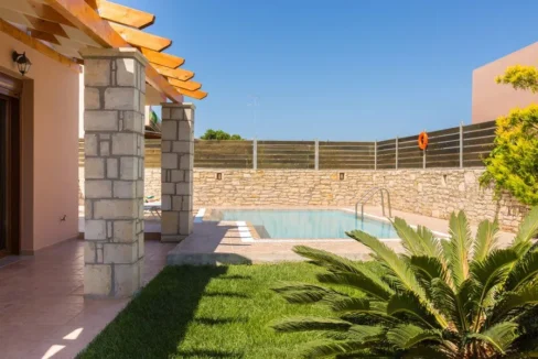 Villa with Pool for sale in Crete 7
