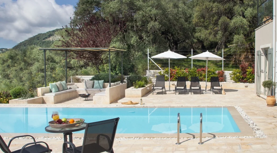Villa with Private Pool in Barbati Corfu for sale 26