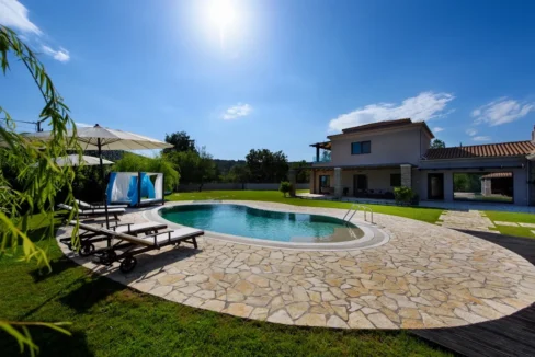 Villa with Private Pool in Corfu Dasia for sale 14