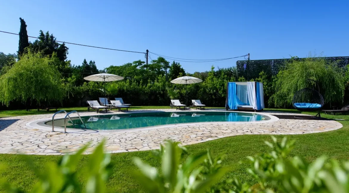 Villa with Private Pool in Corfu Dasia for sale 19