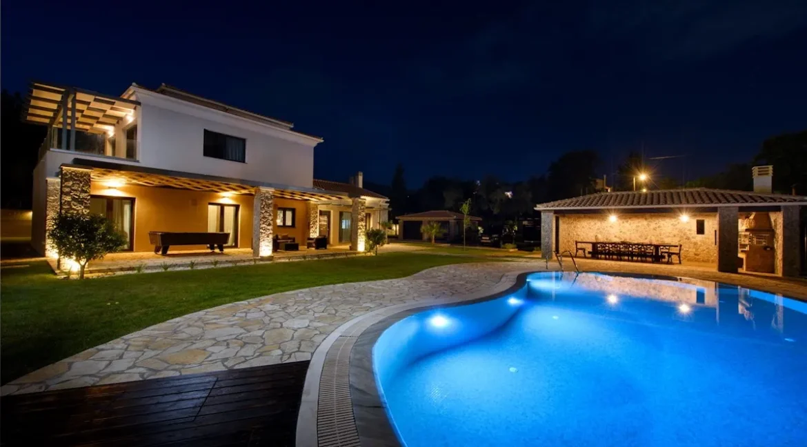 Villa with Private Pool in Corfu Dasia for sale 2