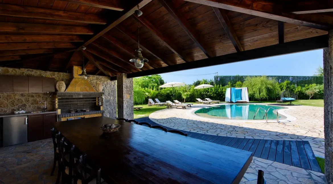 Villa with Private Pool in Corfu Dasia for sale 23