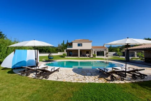 Villa with Private Pool in Corfu Dasia for sale 26
