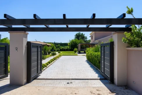 Villa with Private Pool in Corfu Dasia for sale 30