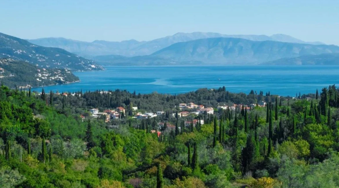 Wonderful 5-Bedroom Family Villa in Corfu For Sale 14