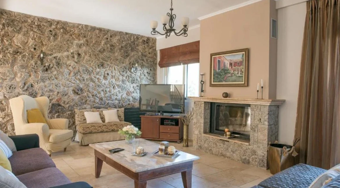 Wonderful 5-Bedroom Family Villa in Corfu For Sale 19