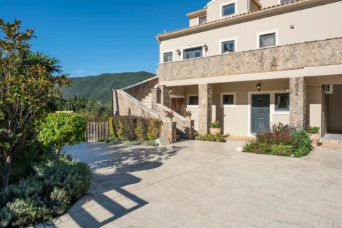 Wonderful 5-Bedroom Family Villa in Corfu For Sale 2