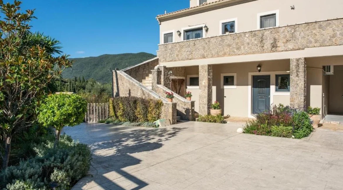 Wonderful 5-Bedroom Family Villa in Corfu For Sale 26